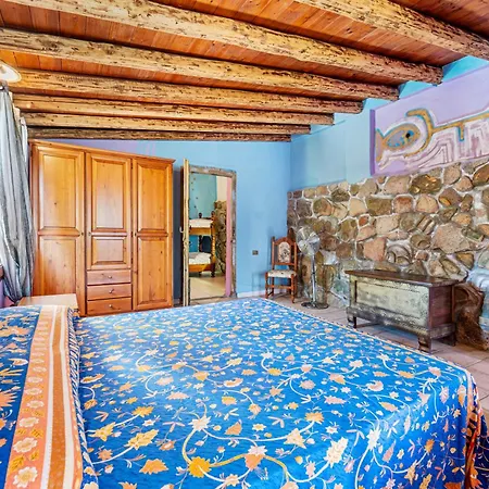 Holiday home Lo Scrigno