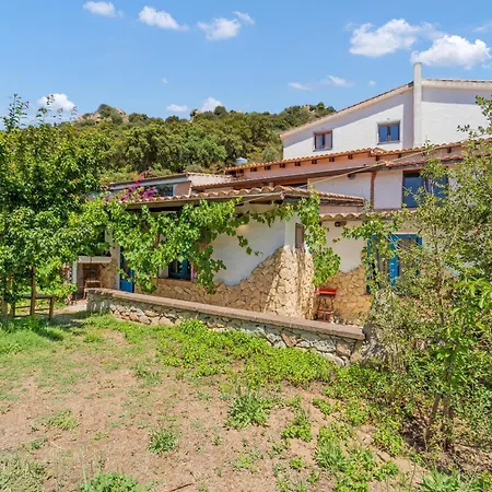 Holiday home Lo Scrigno