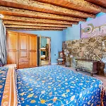 Holiday home Lo Scrigno