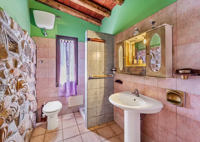 別荘 Lo Scrigno アルブス